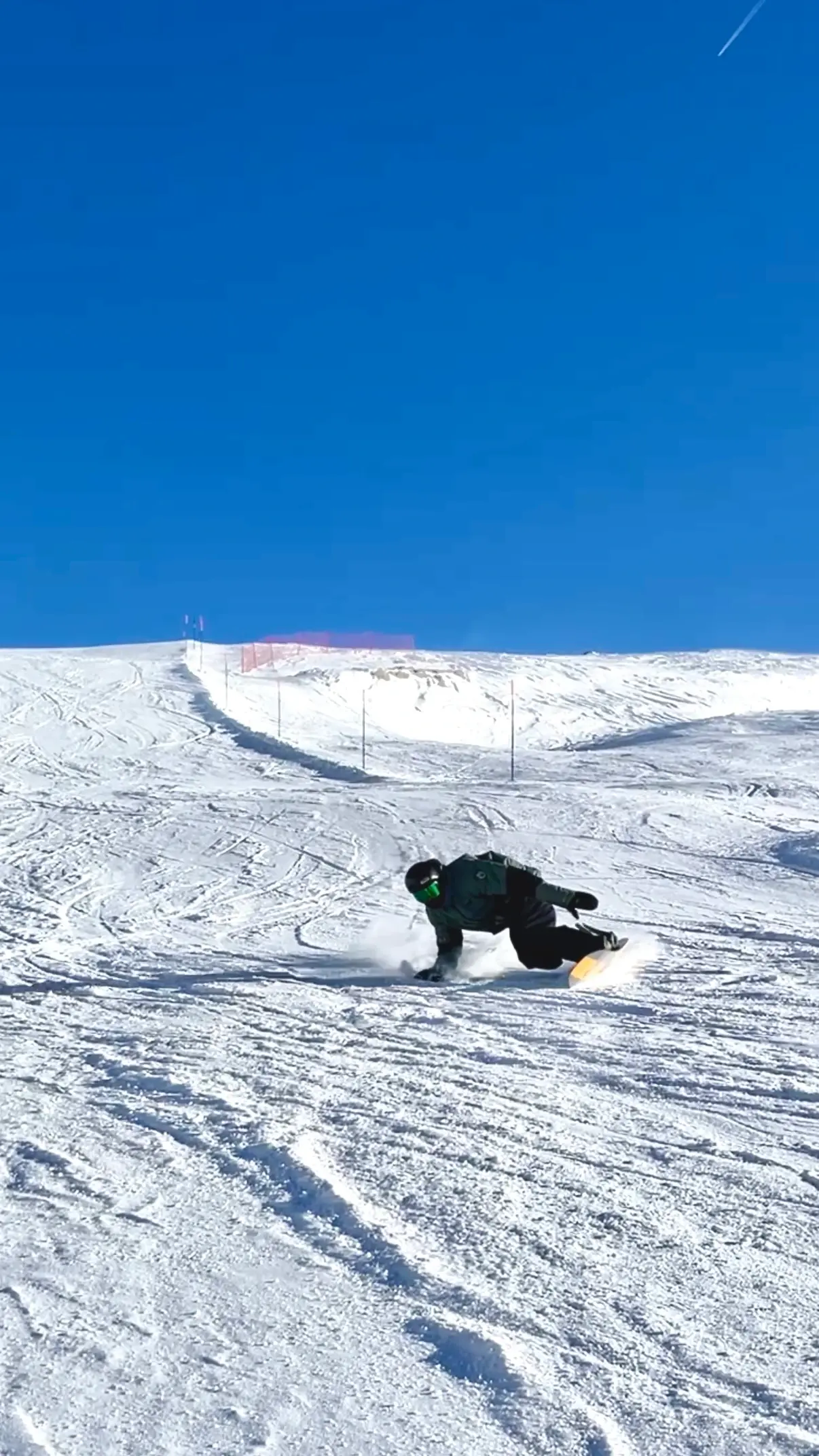 maestro di snowboard per lezioni carving a madonna di campiglio